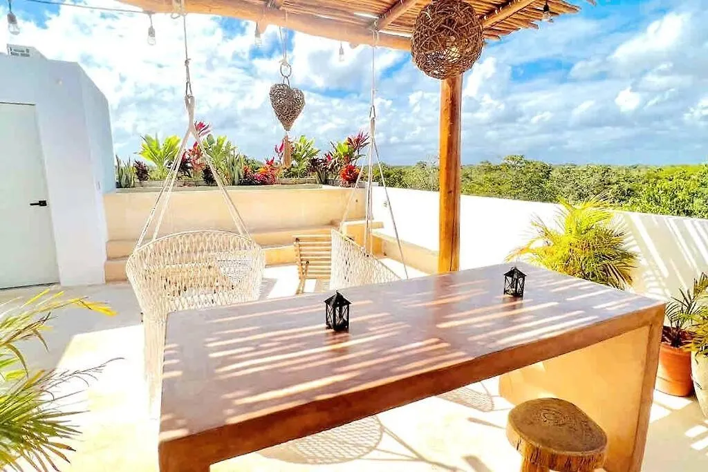 Lush Tulum Rooftop Condo With Ensuite Pool & Wifi Messico